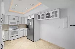 520 Brickell Key Dr, Miami, FL 33131 - Photo 15