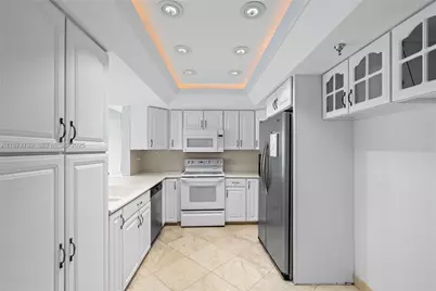 520 Brickell Key Dr #A705, Miami, FL 33131 - Photo 13