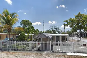 580 NW 136th St, North Miami, FL 33168 - Photo 1
