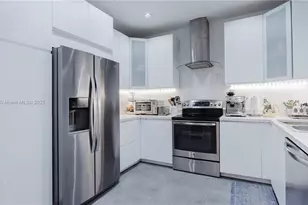 21195 Helmsman Dr, Aventura, FL 33180 - Photo 11