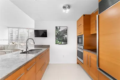 465 Brickell Ave #2702, Miami, FL 33131 - Photo 11