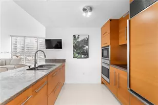 465 Brickell Ave, Miami, FL 33131 - Photo 11