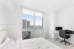 465 Brickell Ave, Miami, FL 33131 - Photo 13