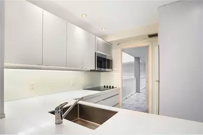 7735 Abbott Ave #5D, Miami Beach, FL 33141 - Photo 3
