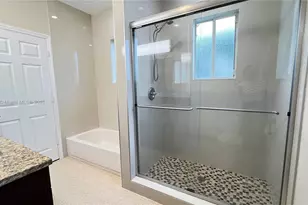 370 NE 34th Ave, Homestead, FL 33033 - Photo 17