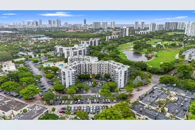 20400 W Country Club Dr #416, Aventura, FL 33180 - Photo 25