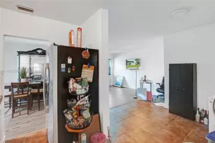 301 NW 190th St, Miami Gardens, FL 33169 - Photo 5