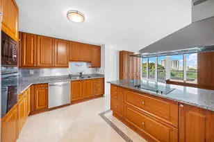 1643 Brickell Ave, Miami, FL 33129 - Photo 11