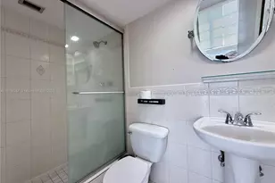 3100 N Palm Aire Dr, Pompano Beach, FL 33069 - Photo 25