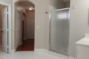 10865 NW 84th St, Doral, FL 33178 - Photo 15