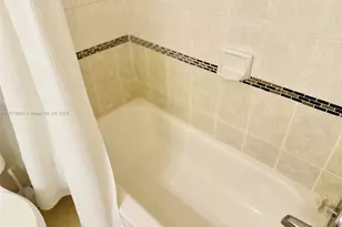 8952 NW 38th Dr, Coral Springs, FL 33065 - Photo 31