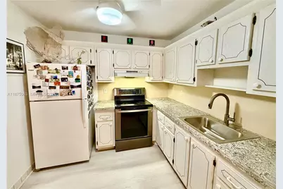 766 Monaco P #766, Delray Beach, FL 33446 - Photo 11