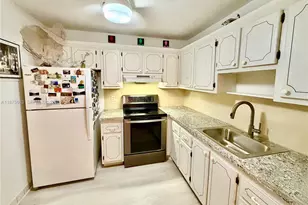 766 Monaco P, Delray Beach, FL 33446 - Photo 11