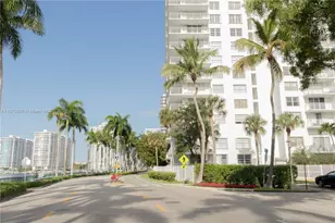 2851 NE 183rd St, Aventura, FL 33160 - Photo 27