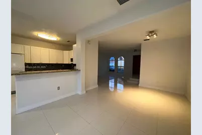 10812 NW 51st Ln, Doral, FL 33172 - Photo 5