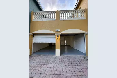 10812 NW 51st Ln, Doral, FL 33172 - Photo 17