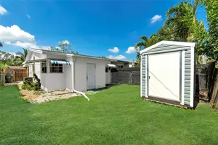 351 NE 57th Ct, Oakland Park, FL 33334 - Photo 27