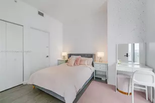 45 SW 9th St, Miami, FL 33130 - Photo 11