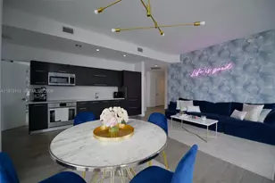 45 SW 9th St, Miami, FL 33130 - Photo 5