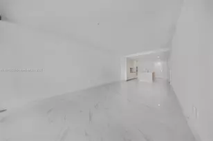 700 NE 24th St, Miami, FL 33137 - Photo 21