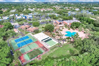 3150 Holiday Springs Blvd #8-305, Margate, FL 33063 - Photo 33