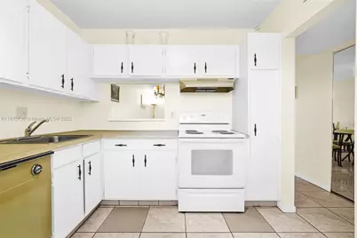 3150 Holiday Springs Blvd #8-305, Margate, FL 33063 - Photo 15