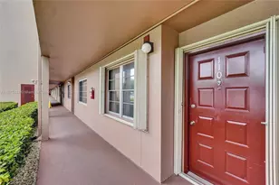 300 SW 130th Terrace, Pembroke Pines, FL 33027 - Photo 3