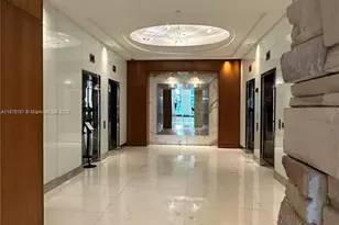 41 SE 5th St, Miami, FL 33131 - Photo 15