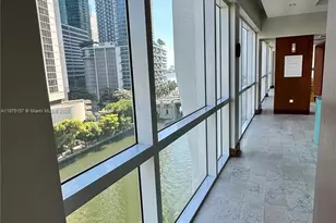 41 SE 5th St, Miami, FL 33131 - Photo 41