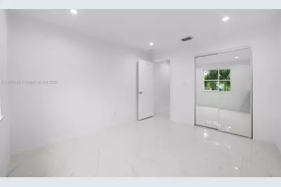 524 NW 10th, Hallandale Beach, FL 33009 - Photo 17