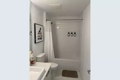 151 SE 1st St #2807, Miami, FL 33131 - Photo 9