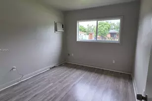 1340 NW 133rd St, Miami, FL 33167 - Photo 25