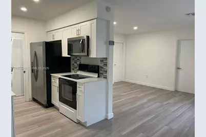 800 N 58th Ave #2, Hollywood, FL 33021 - Photo 5