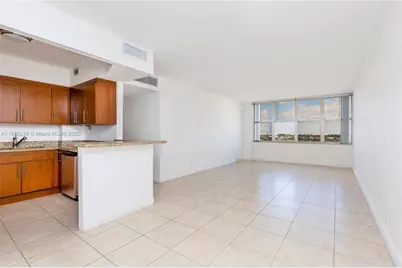 7441 Wayne Ave #12I, Miami Beach, FL 33141 - Photo 5