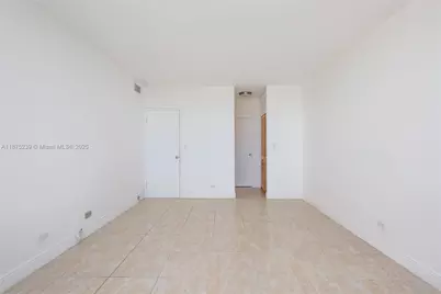 7441 Wayne Ave #12I, Miami Beach, FL 33141 - Photo 15