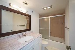 1901 Brickell Ave, Miami, FL 33129 - Photo 15