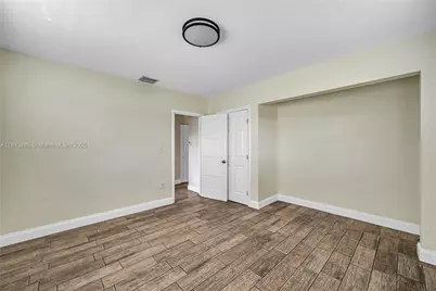 17130 NE 7th Ave, North Miami Beach, FL 33162 - Photo 21
