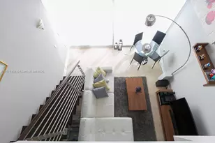 41 SE 5th St, Miami, FL 33131 - Photo 13