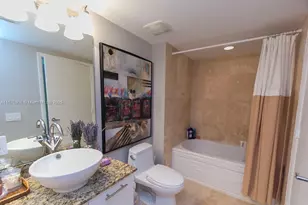 41 SE 5th St, Miami, FL 33131 - Photo 7