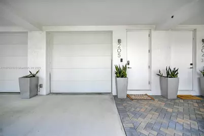 455 NE 39th St #205, Miami, FL 33137 - Photo 29