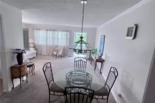 418 Sheffield Q, West Palm Beach, FL 33417 - Photo 13