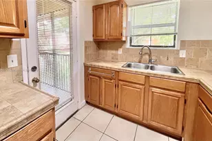 15591 SW 105th Terrace, Miami, FL 33196 - Photo 7