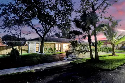 1960 SW 51st Ter, Plantation, FL 33317 - Photo 13