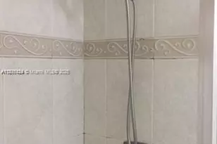 17890 W Dixie Hwy 106 Hwy, North Miami Beach, FL 33160 - Photo 21