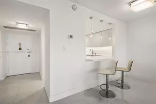 5401 Collins Ave, Miami Beach, FL 33140 - Photo 21