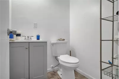 8279 S Dixie Hwy, Miami, FL 33143 - Photo 9