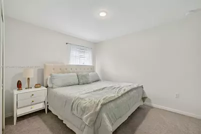 1049 SW California Blvd, Port Saint Lucie, FL 34953 - Photo 15