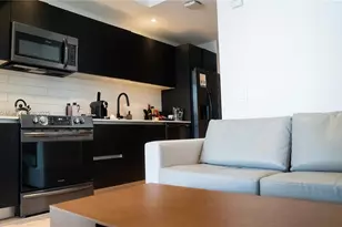 398 NE 5th St, Miami, FL 33132 - Photo 31