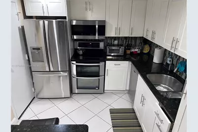 6600 Cypress Rd #504, Plantation, FL 33317 - Photo 3