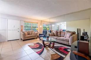 13475 SW 9th St, Pembroke Pines, FL 33027 - Photo 3